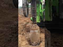 चीन चेसिस के साथ KR125A रोटरी पाइलिंग ड्रिलिंग रिग फुल हाइड्रोलिक