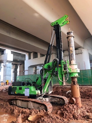 हाइड्रोलिक लो हेडरूम ड्रिलिंग रिग KR300ES 1800mm डायमीटर फाउंडेशन 320kN.M