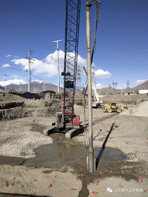 ढेर चालक मशीन रेत संपीड़न पत्थर स्तंभ गहरी मिट्टी में सुधार शीर्ष फ़ीड वाइब्रोफ्लोट